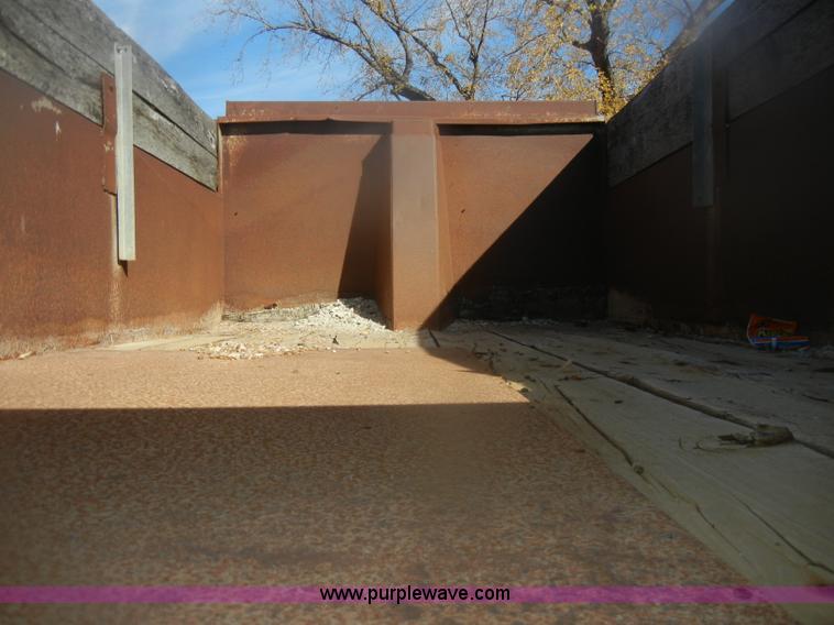 image for item D4710 1974 International Loadstar F1800 truck with dump bed