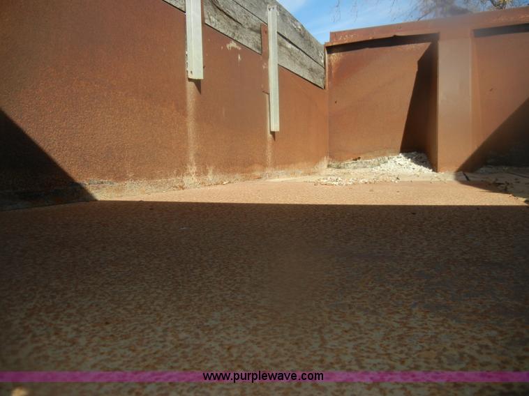 image for item D4710 1974 International Loadstar F1800 truck with dump bed