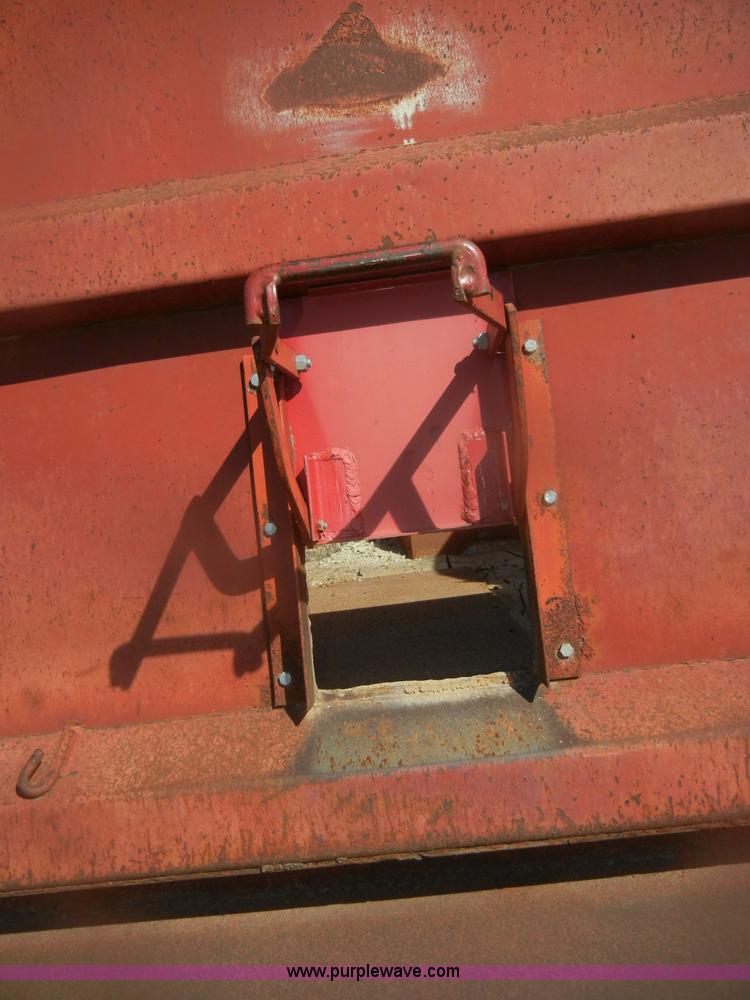 image for item D4710 1974 International Loadstar F1800 truck with dump bed