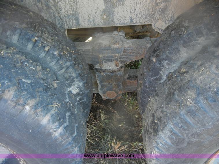 image for item D4710 1974 International Loadstar F1800 truck with dump bed