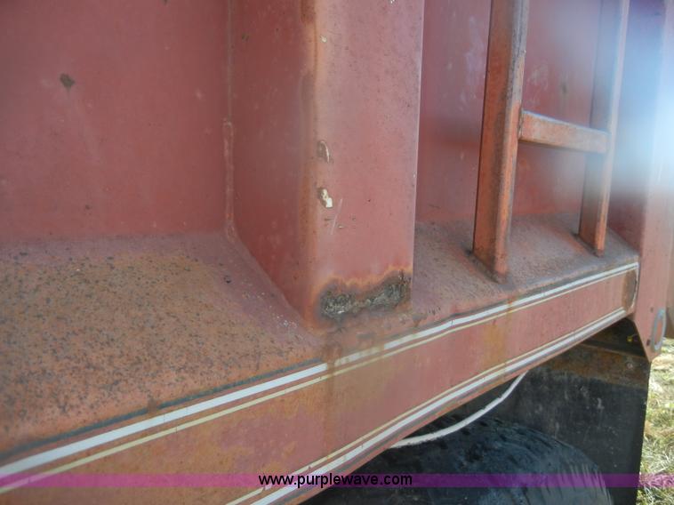 image for item D4710 1974 International Loadstar F1800 truck with dump bed