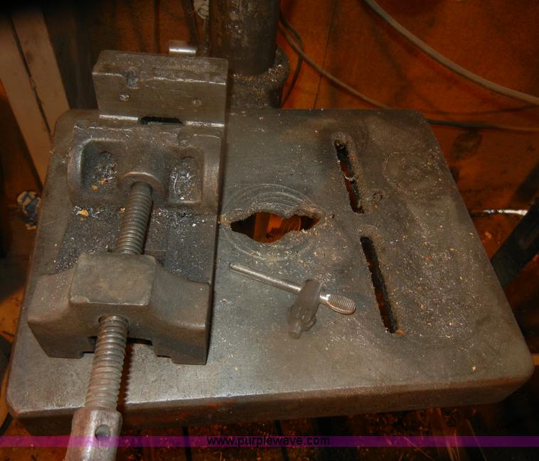 image for item O9569 Rockwell Delta drill press