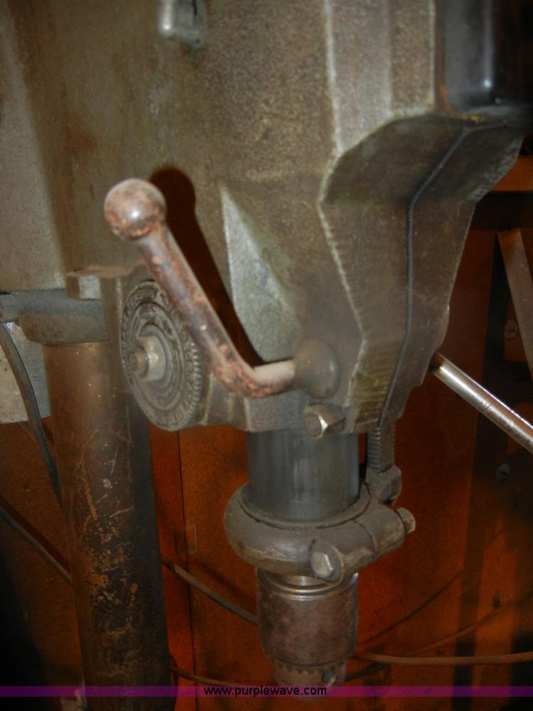 image for item O9569 Rockwell Delta drill press