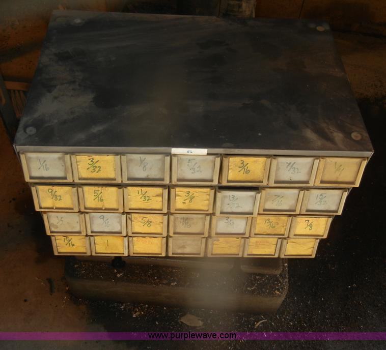 image for item O9569 Rockwell Delta drill press