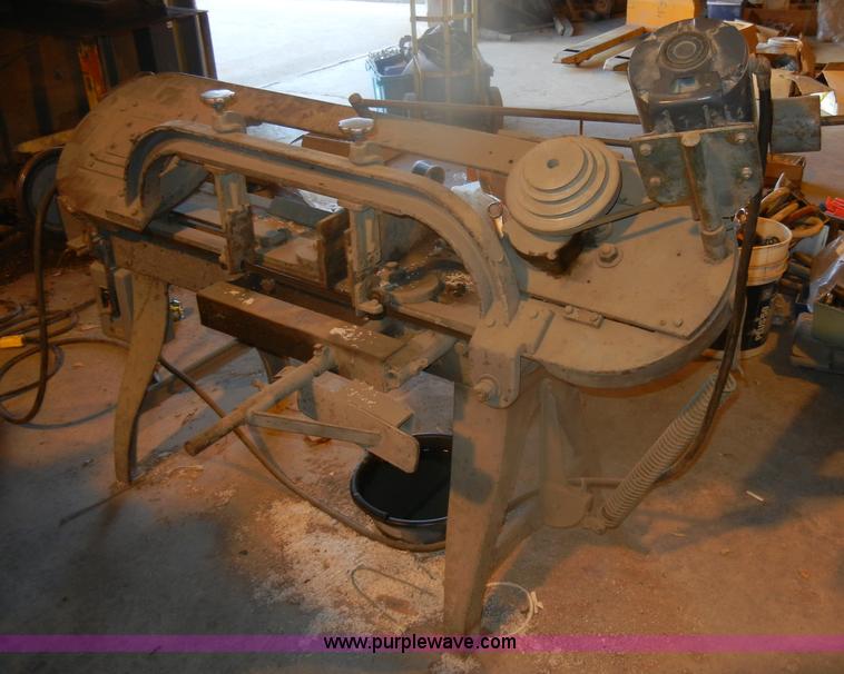 image for item O9570 Wells metal band saw