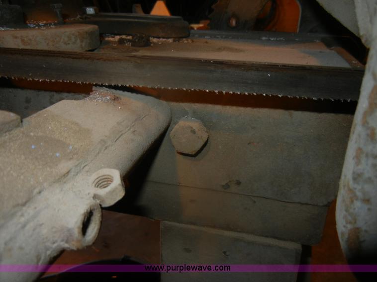 image for item O9570 Wells metal band saw