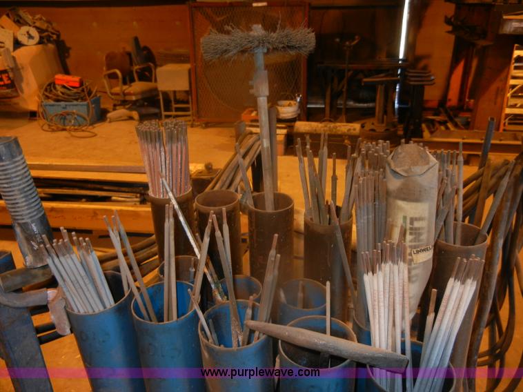 image for item O9605 Miller Dialarc HF welder