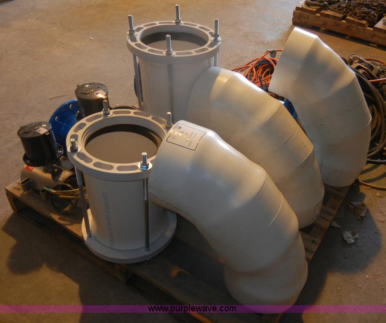 image for item O9732 Assorted irrigation items