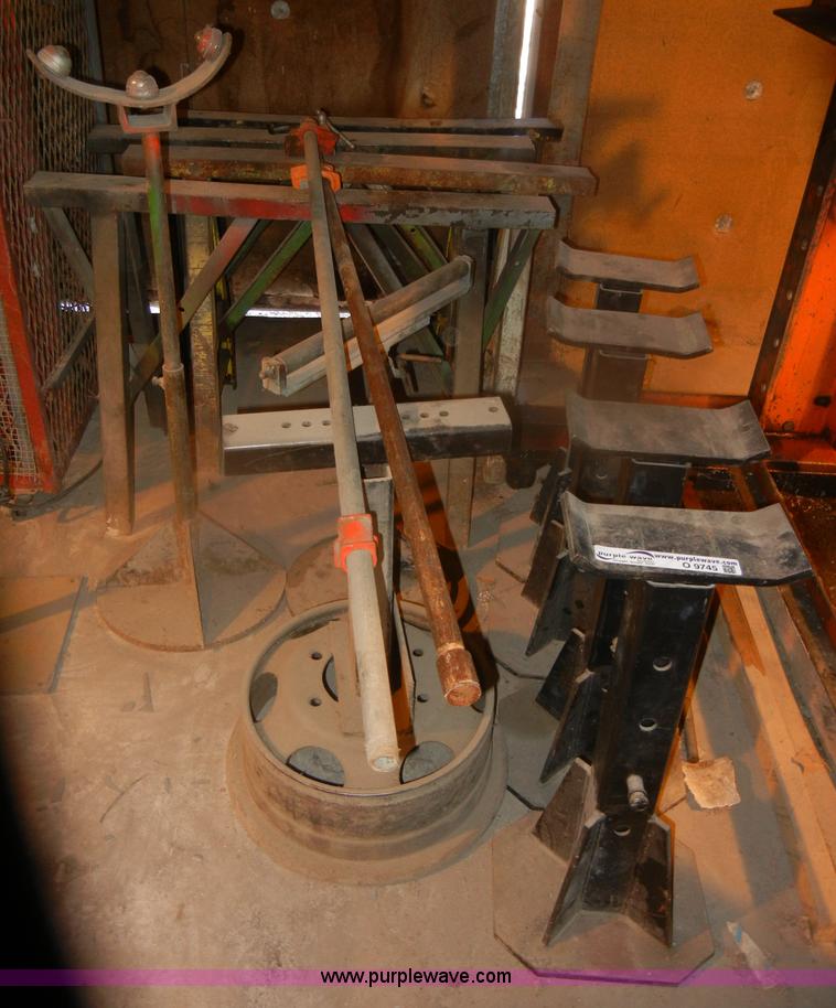 image for item O9745 Assorted shop items