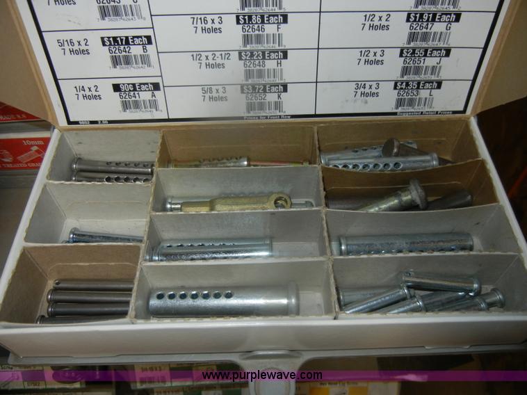 image for item T9517 (4) rows of assorted items