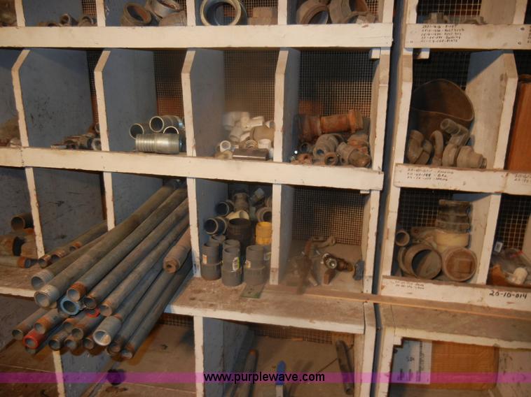 image for item T9520 Assorted metal pieces