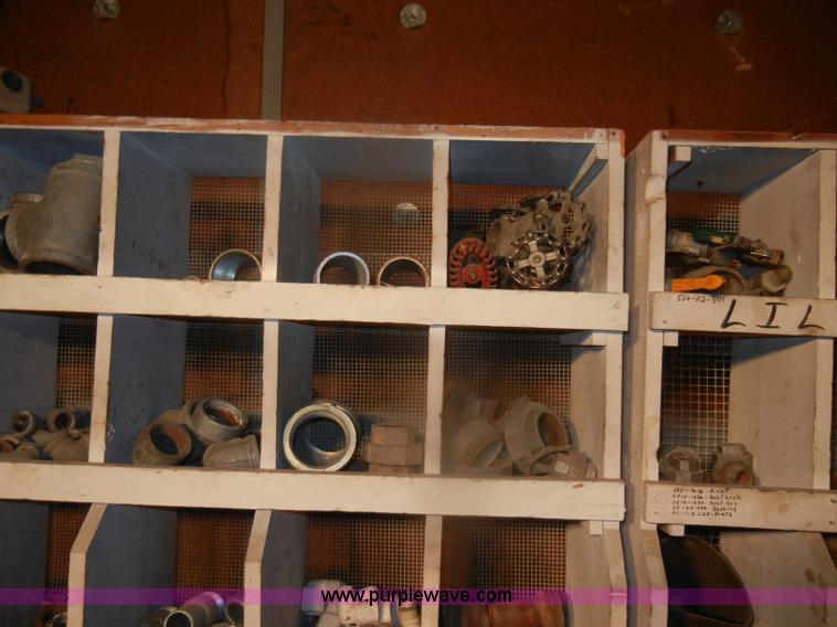 image for item T9520 Assorted metal pieces