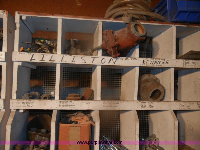 image for item T9520 Assorted metal pieces