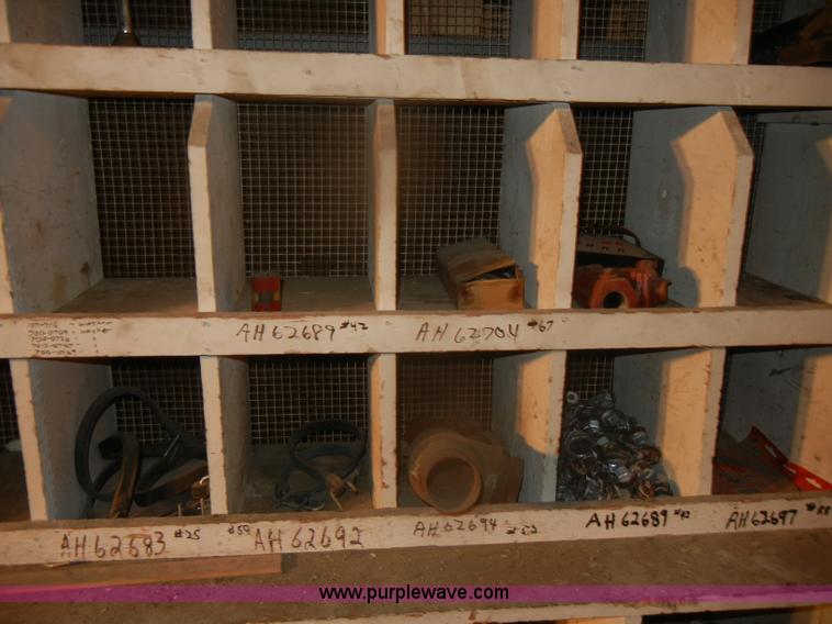 image for item T9520 Assorted metal pieces