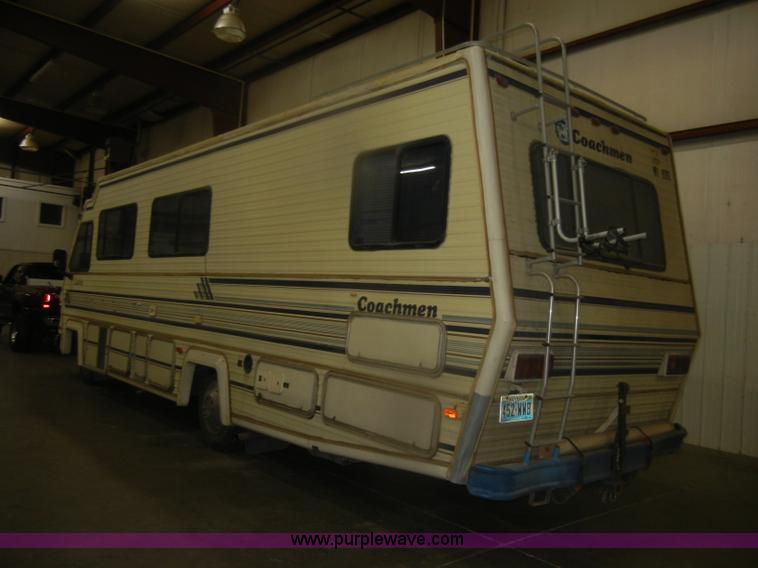 image for item D4049 1988 Chevrolet Coachmen Catalina motorhome RV