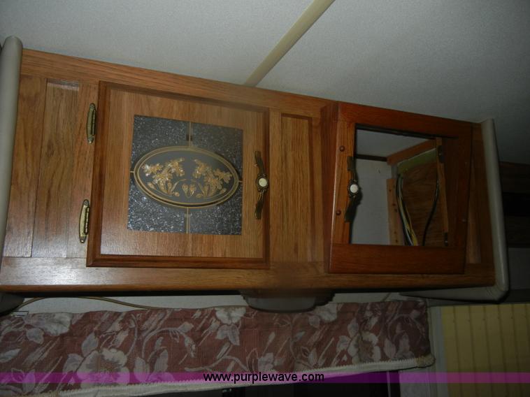 image for item D4049 1988 Chevrolet Coachmen Catalina motorhome RV