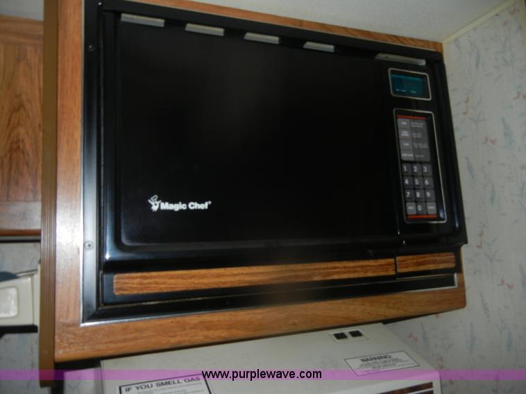 image for item D4049 1988 Chevrolet Coachmen Catalina motorhome RV