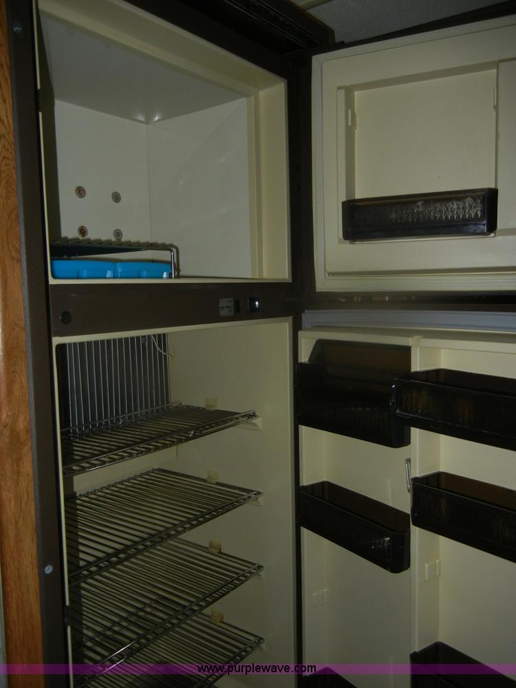 image for item D4049 1988 Chevrolet Coachmen Catalina motorhome RV