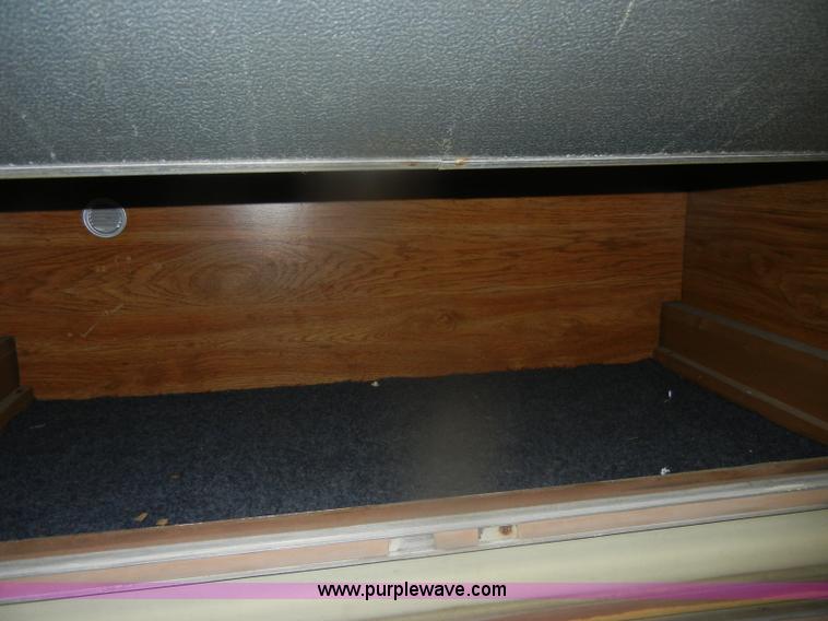 image for item D4049 1988 Chevrolet Coachmen Catalina motorhome RV