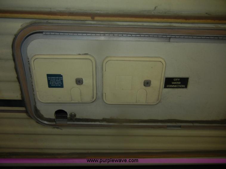 image for item D4049 1988 Chevrolet Coachmen Catalina motorhome RV