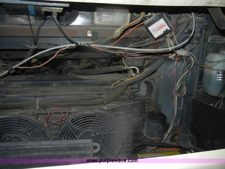 image for item D4049 1988 Chevrolet Coachmen Catalina motorhome RV
