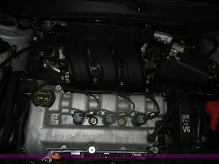 image for item D4679 2004 Ford Taurus SES
