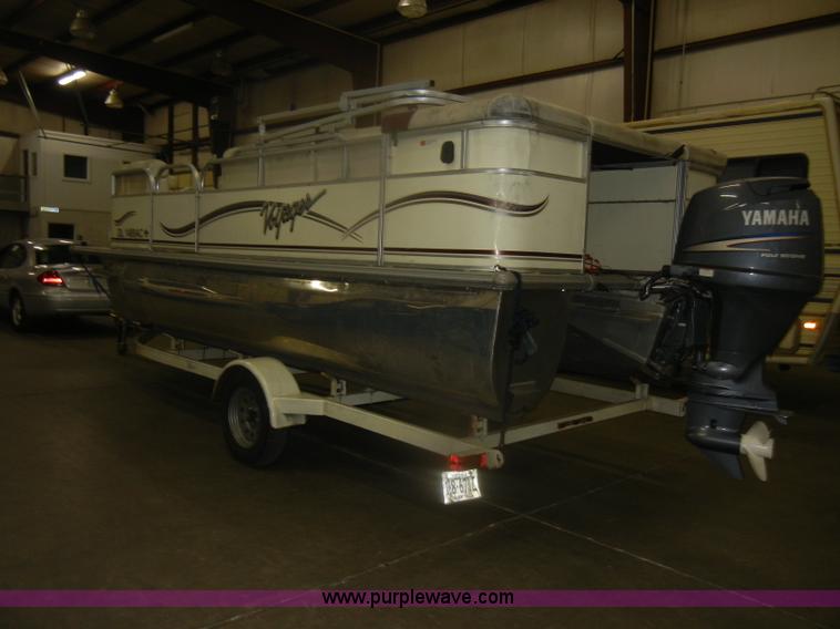 image for item D4680 Voyager pontoon boat