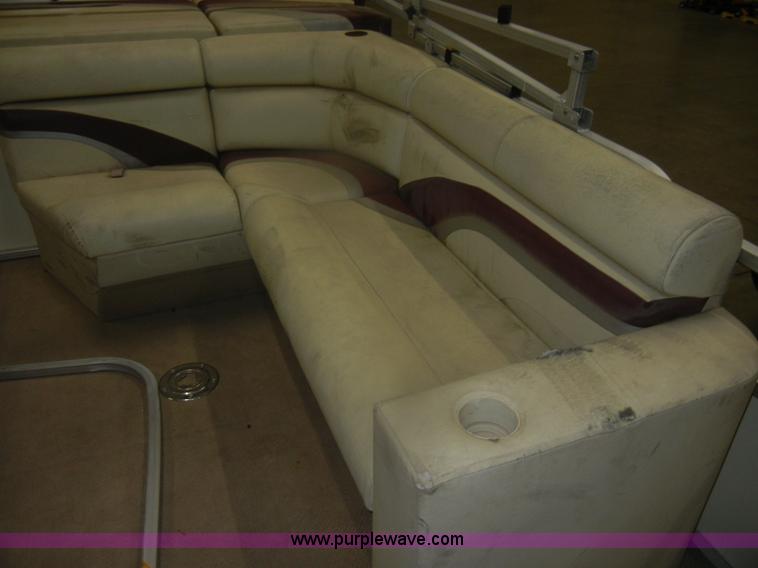 image for item D4680 Voyager pontoon boat