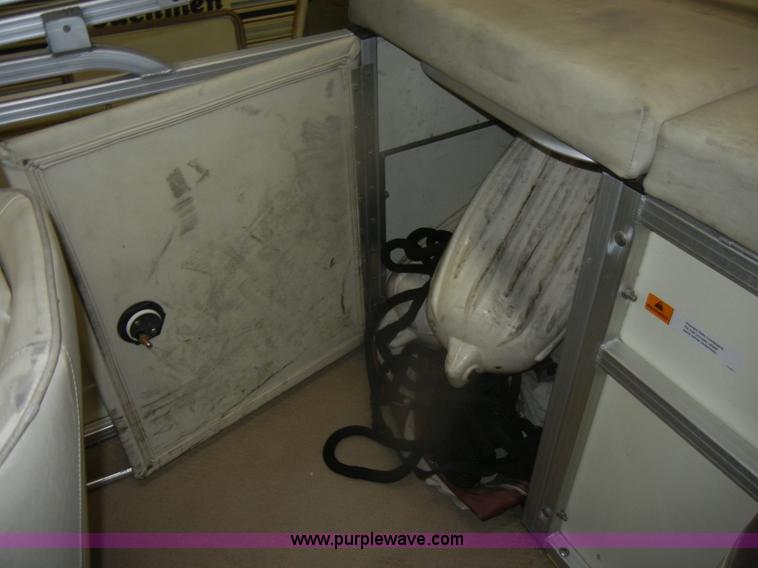 image for item D4680 Voyager pontoon boat