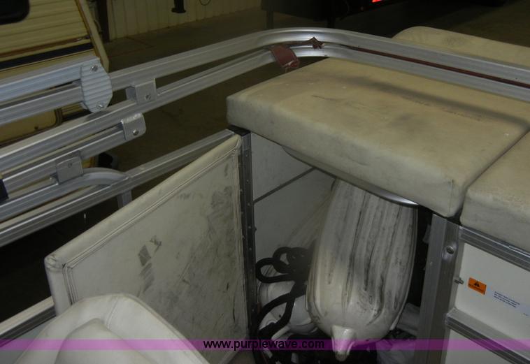 image for item D4680 Voyager pontoon boat