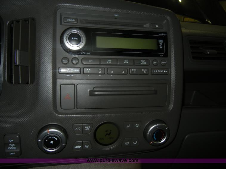 image for item D4681 2006 Honda Ridgeline RT pickup truck <br />Non-repairable title, parts only