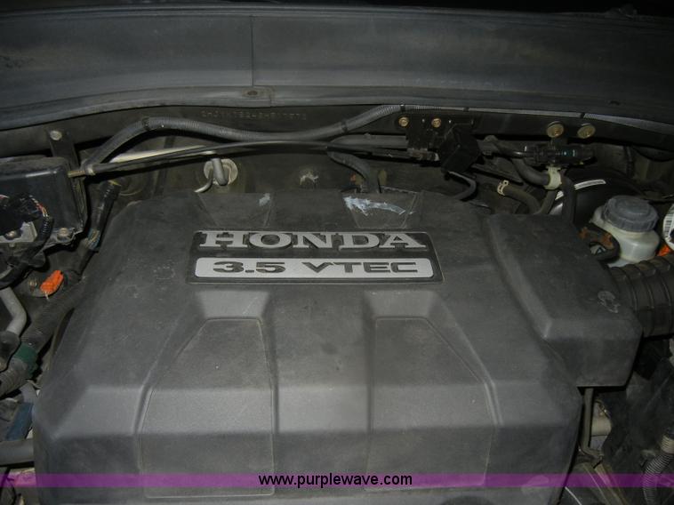 image for item D4681 2006 Honda Ridgeline RT pickup truck <br />Non-repairable title, parts only