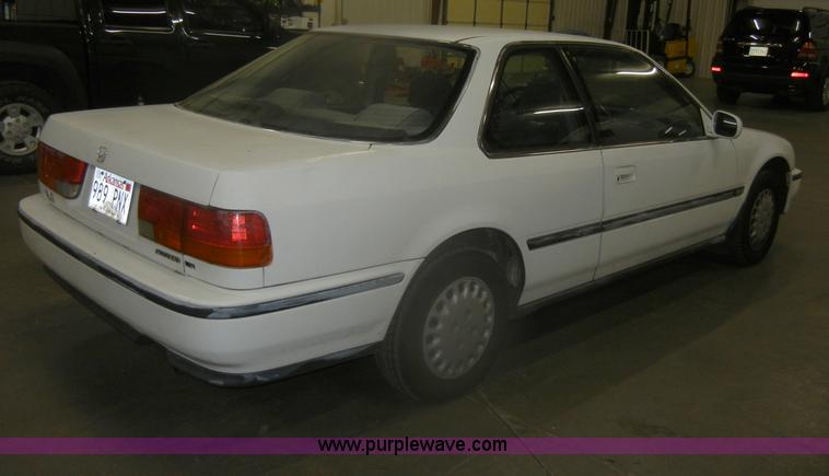 image for item D4682 1993 Honda Accord LX