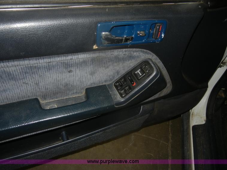 image for item D4682 1993 Honda Accord LX