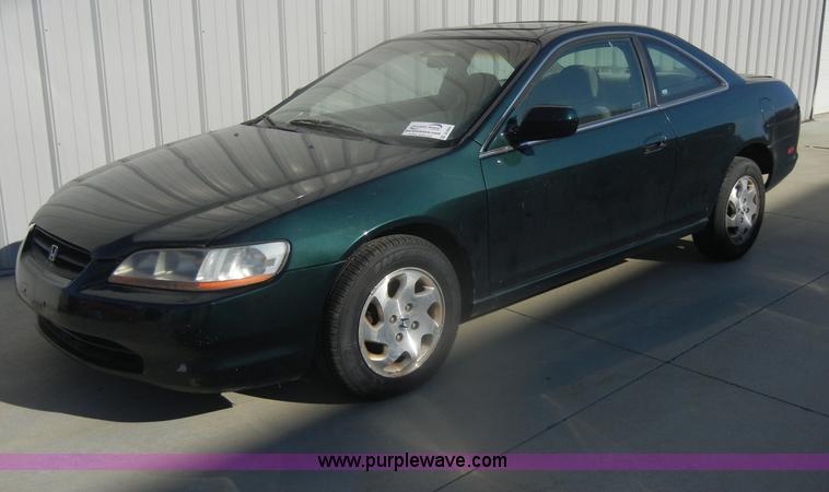 image for item D4684 1999 Honda Accord EX
