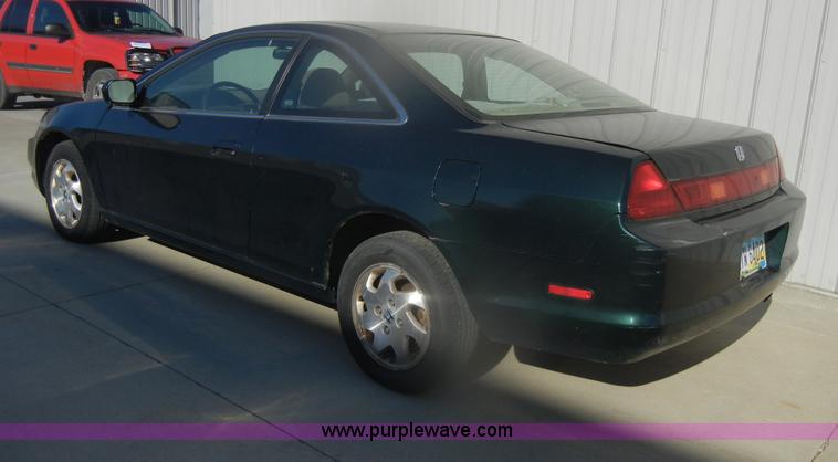 image for item D4684 1999 Honda Accord EX