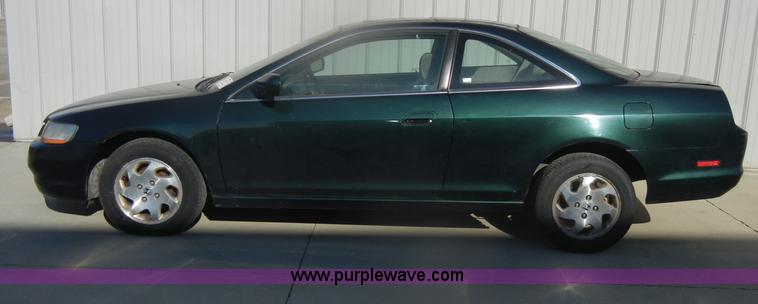 image for item D4684 1999 Honda Accord EX
