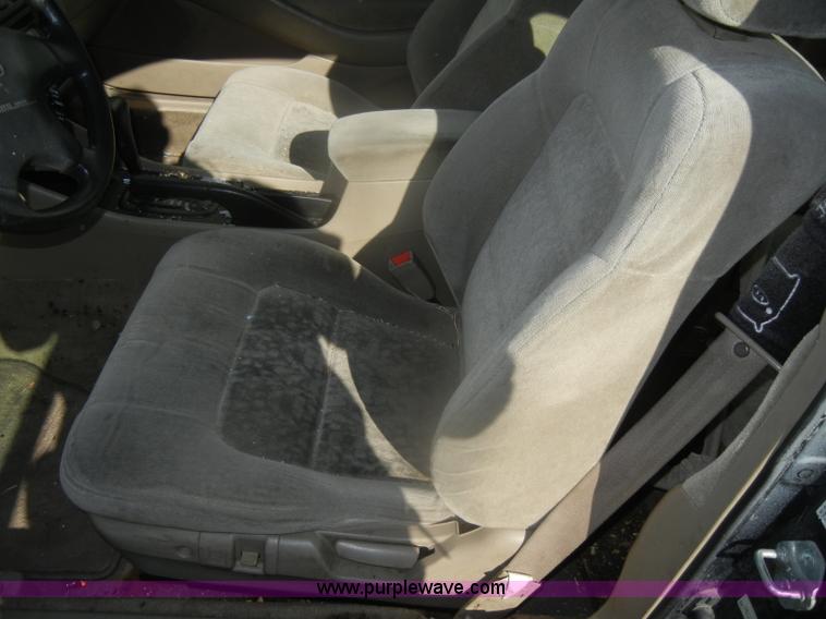 image for item D4684 1999 Honda Accord EX