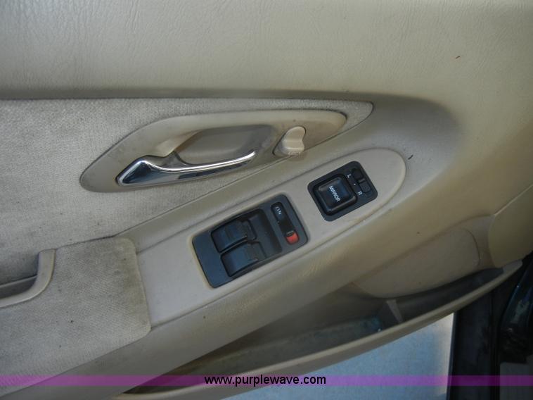 image for item D4684 1999 Honda Accord EX