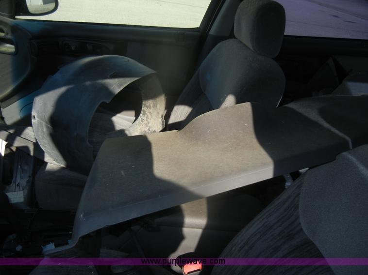 image for item D4685 1997 Dodge Intrepid