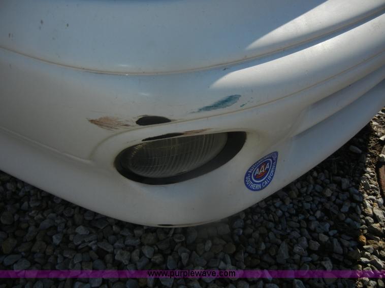 image for item D4685 1997 Dodge Intrepid