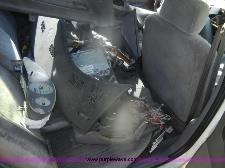 image for item D4685 1997 Dodge Intrepid