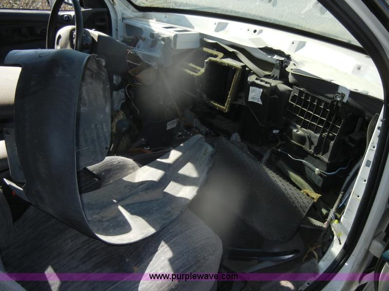 image for item D4685 1997 Dodge Intrepid