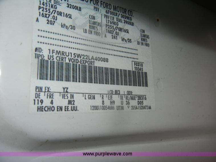 image for item D4902 2002 Ford Expedition XLT SUV <br />Non-repairable title, parts only