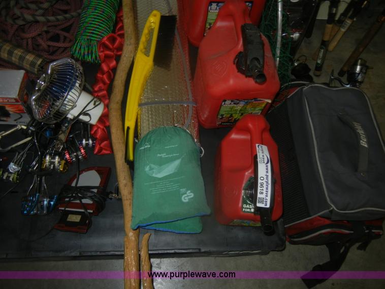 image for item O9618 Assorted outdoor equipment