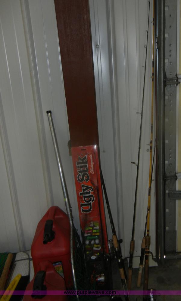 image for item O9618 Assorted outdoor equipment