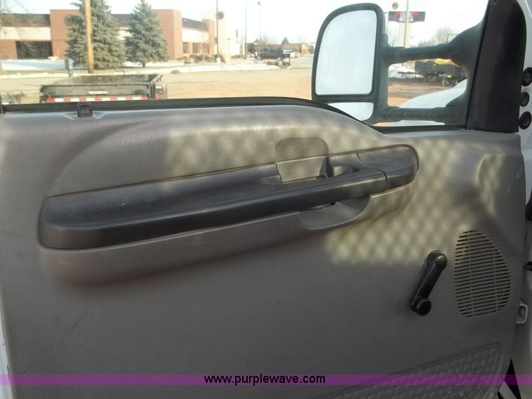 image for item B1510 2006 Ford F550 XL Super Duty service truck