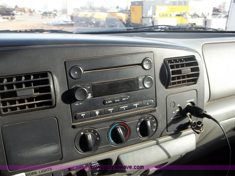 image for item B1510 2006 Ford F550 XL Super Duty service truck