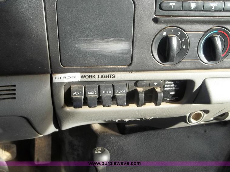 image for item B1510 2006 Ford F550 XL Super Duty service truck