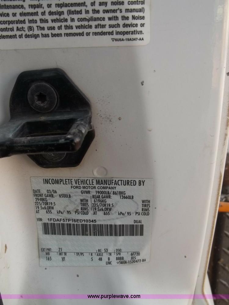 image for item B1510 2006 Ford F550 XL Super Duty service truck